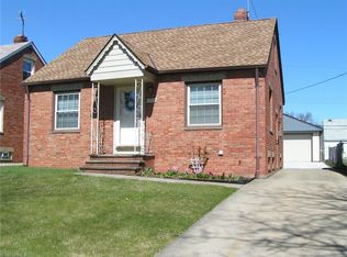 8702 Morton Ave, Brooklyn, OH