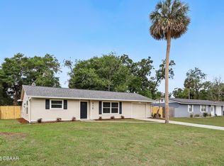 916 Spanish Ln, Deland, FL 32720