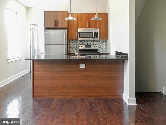 2nd image of 2012 W Girard Ave APT 1A