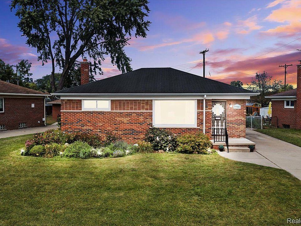 1st image of 29958 Leona St