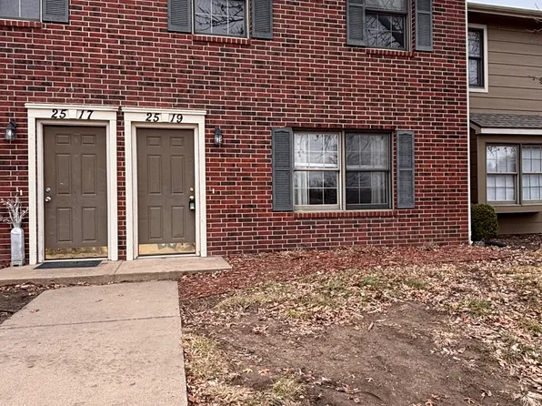 2519 Candle Crest Cir, Manhattan, KS 66503