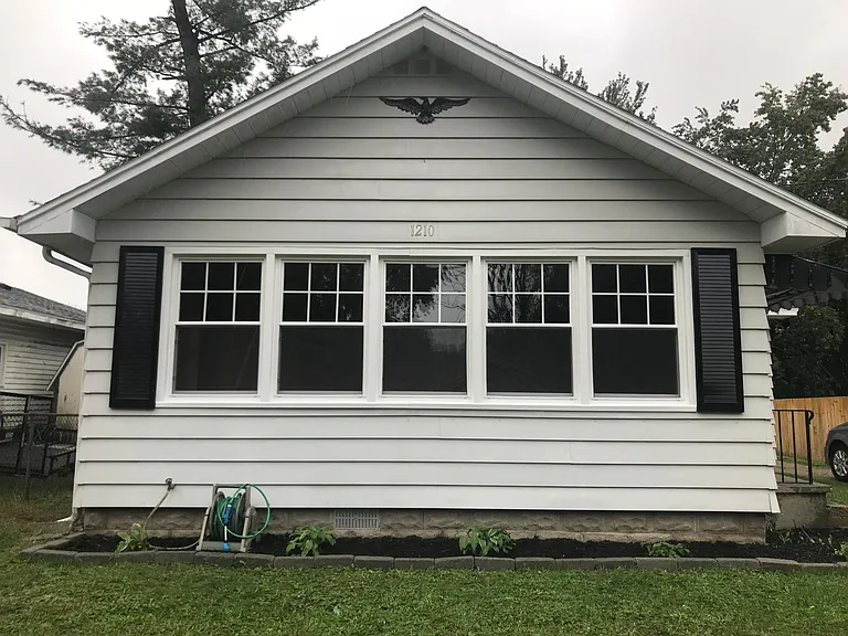 1210 Calgary St NE — Photo 9