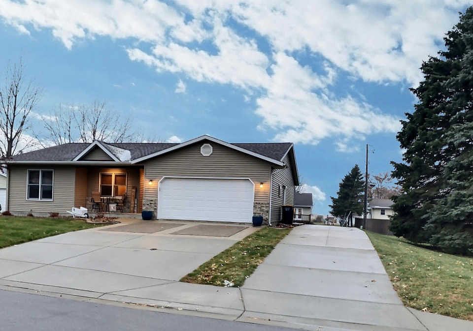1st image of 500 5th St