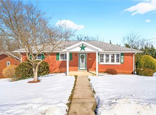 800 Parker Ave, Scottdale, PA 15683