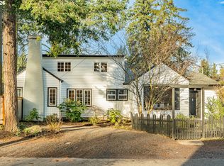 16510 Maple Cir, Lake Oswego, OR 97034