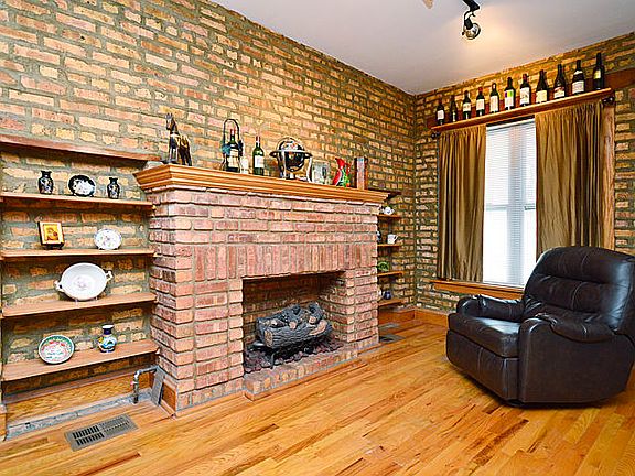 4th image of 2015 W Birchwood Ave #1