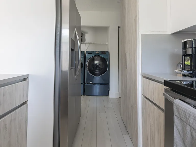 520 NW 94th St — Photo 17