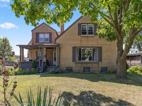 30817 Beechwood St, Garden City, MI 48135