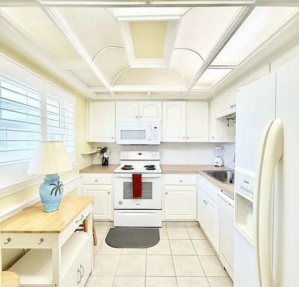 10350 Imperial Point Dr W #10 — Photo 7
