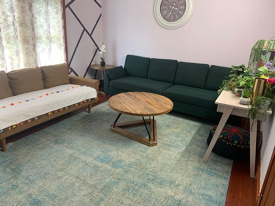 1st image of 27 Vera Ave #2