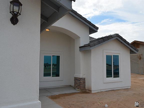 2nd image of 4036 E San Pedro St