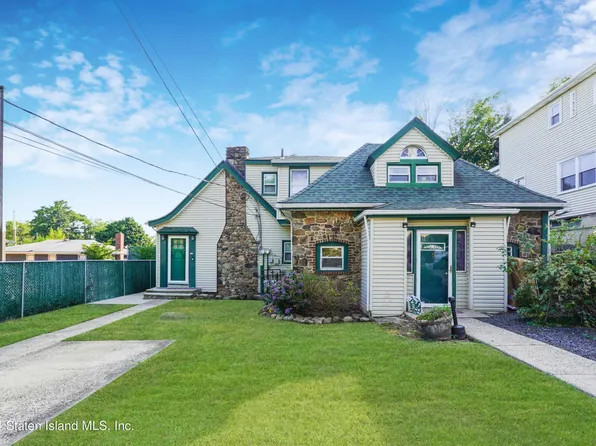 18 Odin St, Staten Island, NY 10306