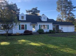 49 Deville Dr, Rochester, NY 14612