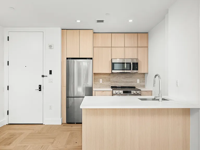 526 Baltic St #2D — Photo 1
