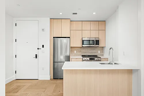 526 Baltic St Photo 1