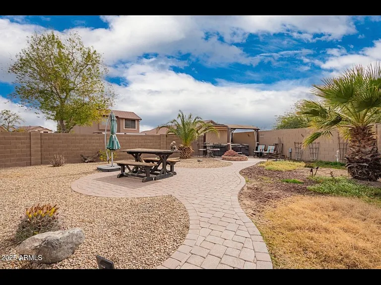 41219 W Brandt Dr — Photo 15