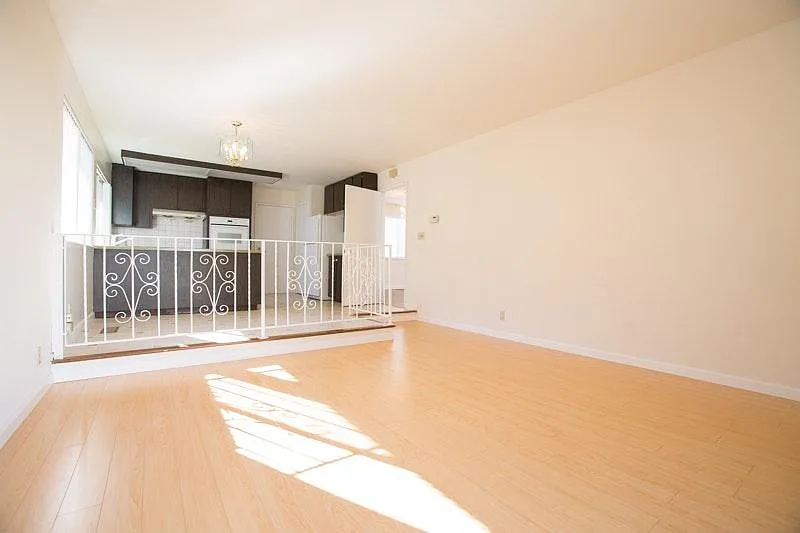 3 bed, 1685 sqft, $5,000 — Photo 4