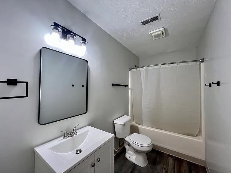 28 Sycamore Dr — Photo 10