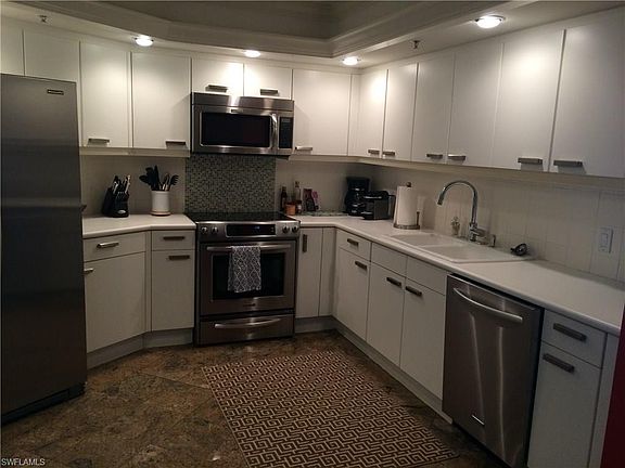 3rd image of 4651 Gulf Shore Blvd N APT 1003