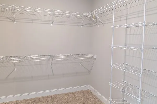 2402 Bucklin Dr — Photo 9