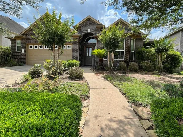 326 Trillium Dr, Sugar Land, TX 77479