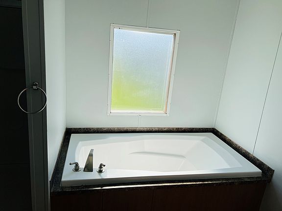 5th image of 920 Century Plaza Dr #405