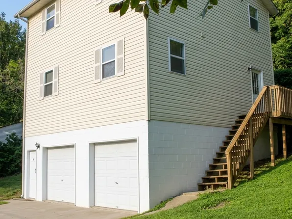 42 Hickory St, Athens, OH 45701