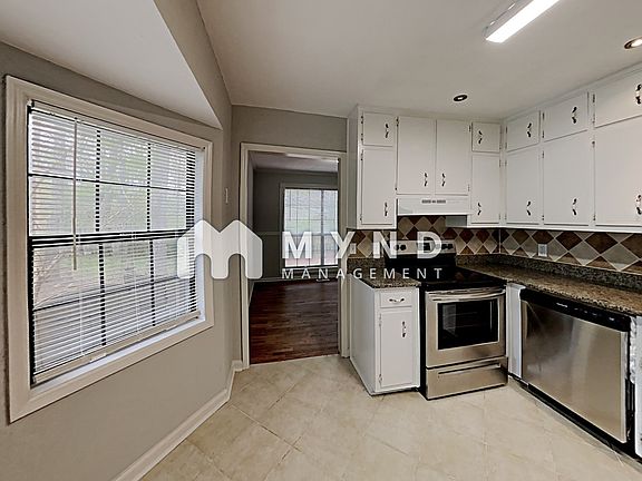 4th image of 713 Pepperwood Trl
