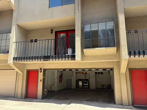 2020 N Garrett Ave #102 Photo 1