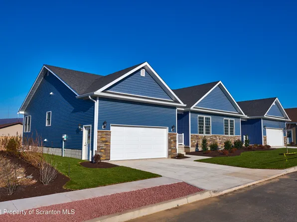 103 Normandy Dr, Jessup, PA 18434