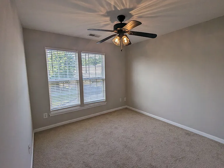 4613 Forestridge Commons Dr — Photo 12
