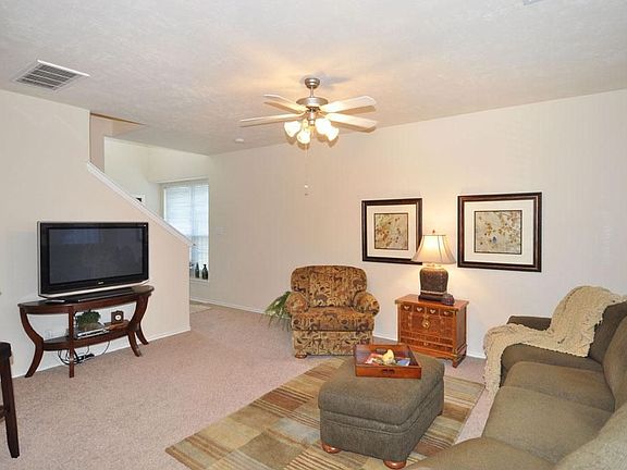 2nd image of 6 Whitekirk Pl