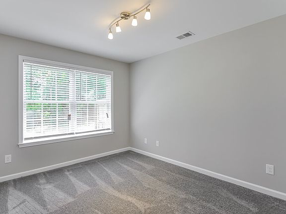 4th image of 5816 Ricker Rd