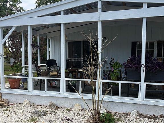 3rd image of 13139 Hicks Rd