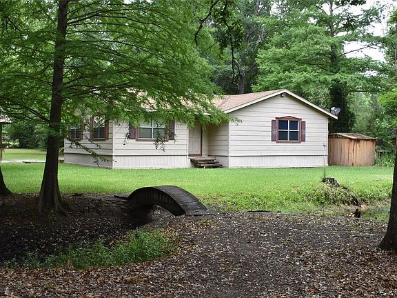 3rd image of 139 Lazy Oak Dr