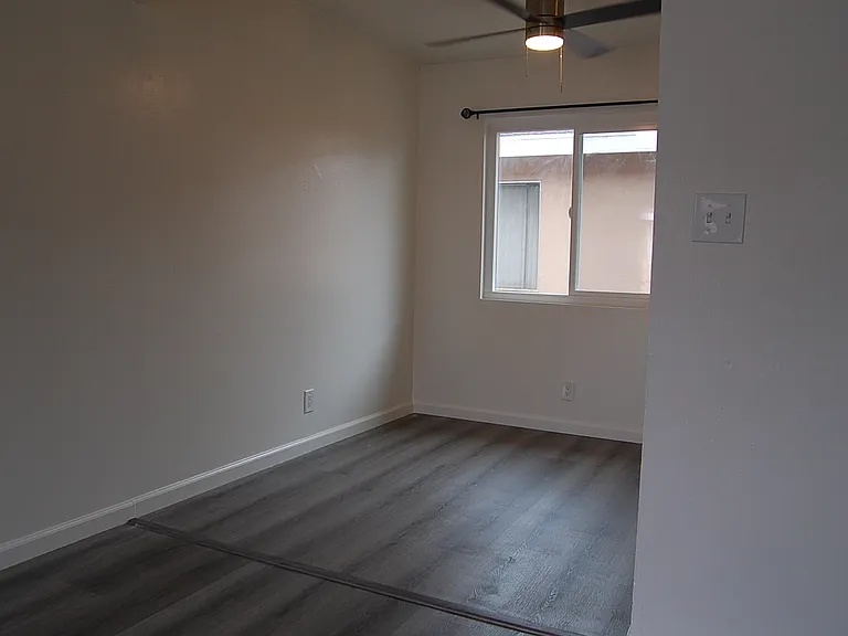 2212 College Ave #6 — Photo 9