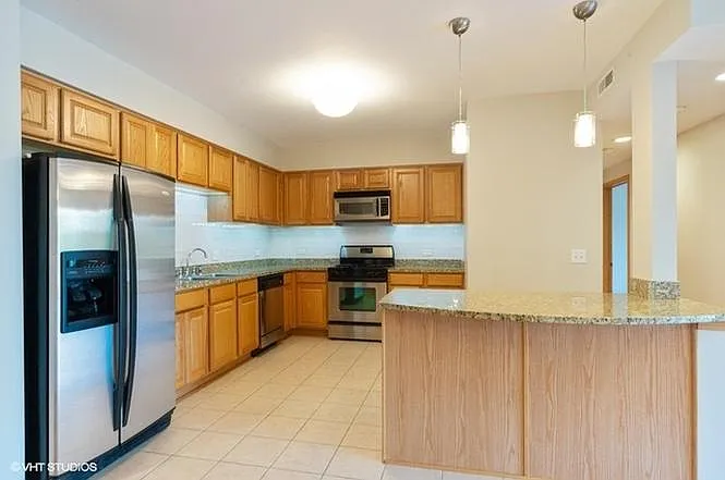 3258 N Harlem Ave #505 — Photo 2