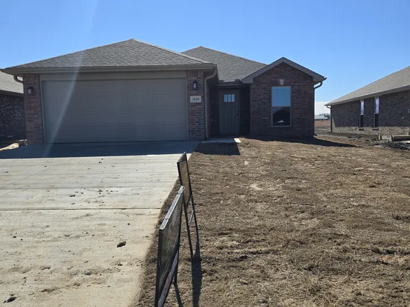 1620 E White Oak St, Joplin, MO 64801