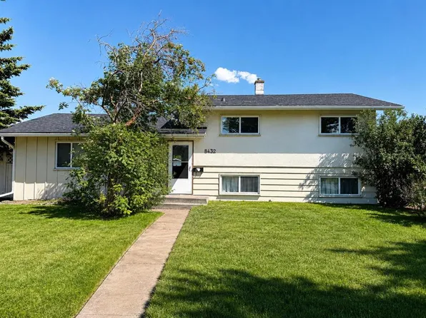 8432 W Elbow Dr SW, Calgary, AB T2V 1K7