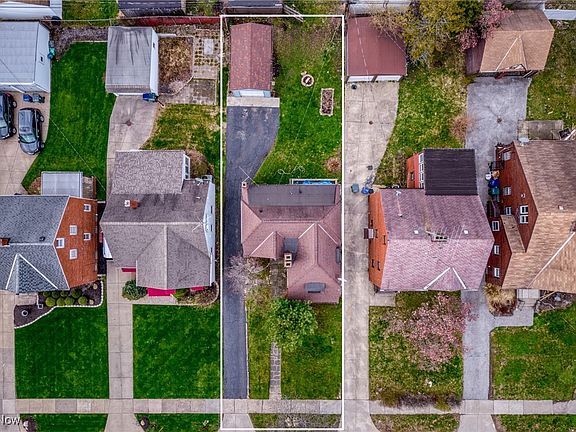 3rd image of 3583 Blanche Ave