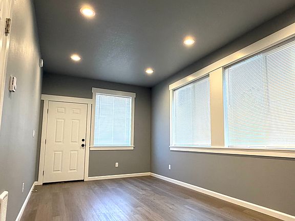 3rd image of 2421 SE 93rd Ave #2