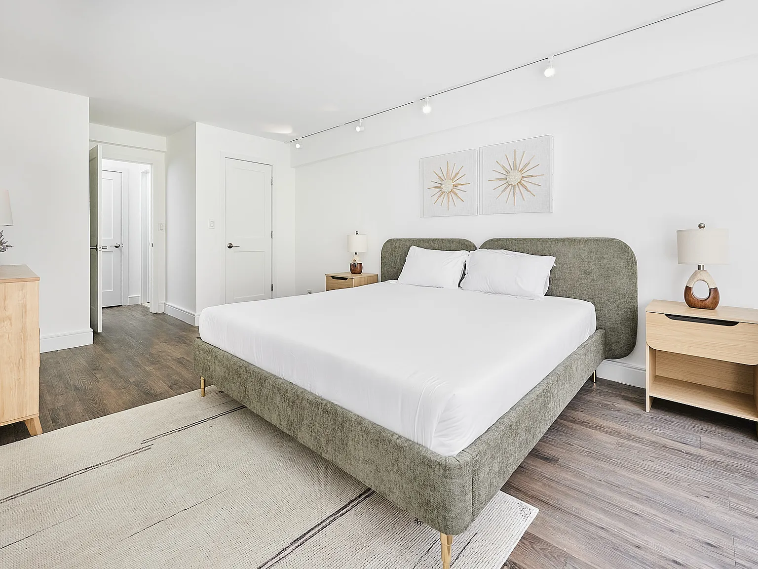 225 East 63rd Street — Photo 3