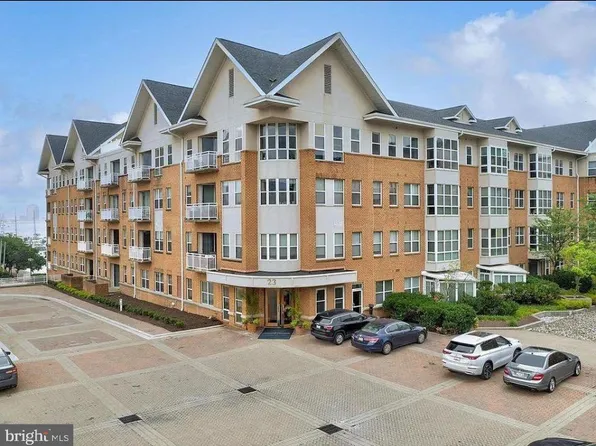 23 Pierside Dr Unit 311, Baltimore, MD 21230