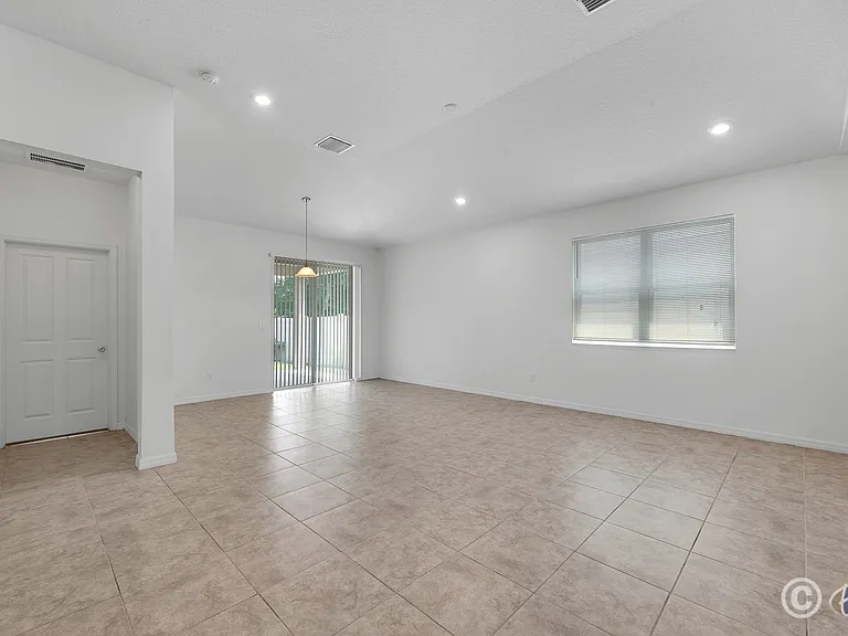 7608 Sunshine Bridge Ave — Photo 10