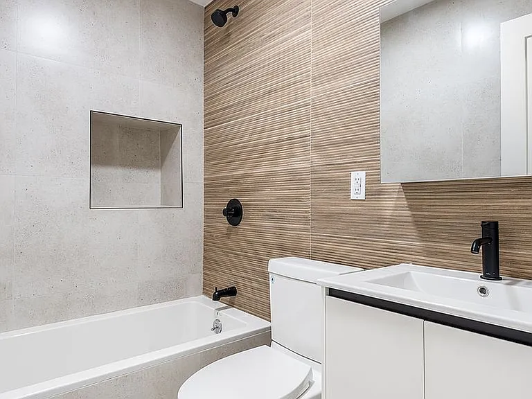 123 8th Ave #PRIVATE-BACK — Photo 11