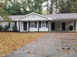 1755 Straw Valley Rd, Lawrenceville, GA 30043