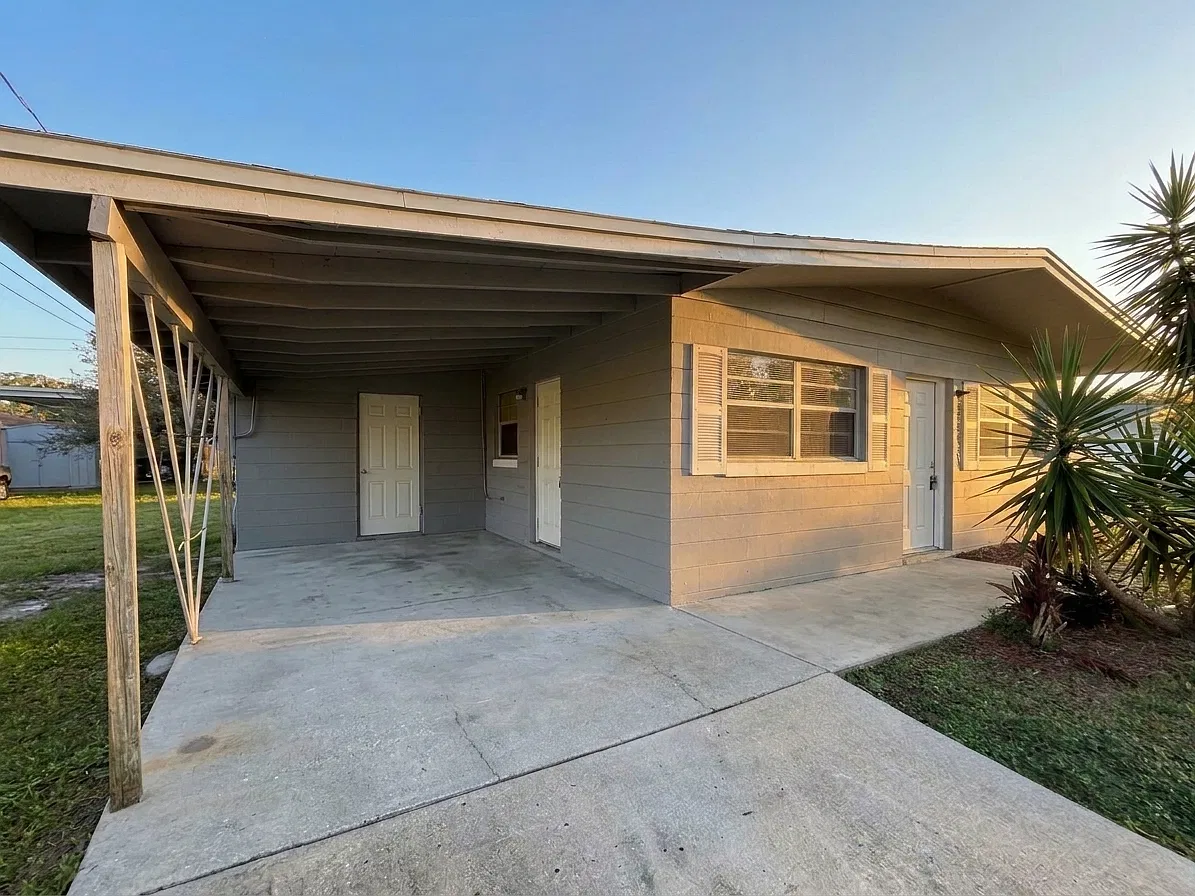 3 bed, 936 sqft, $1,400 — Photo 2