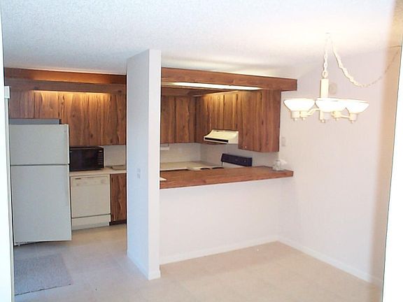 Kitchen is light and bright!