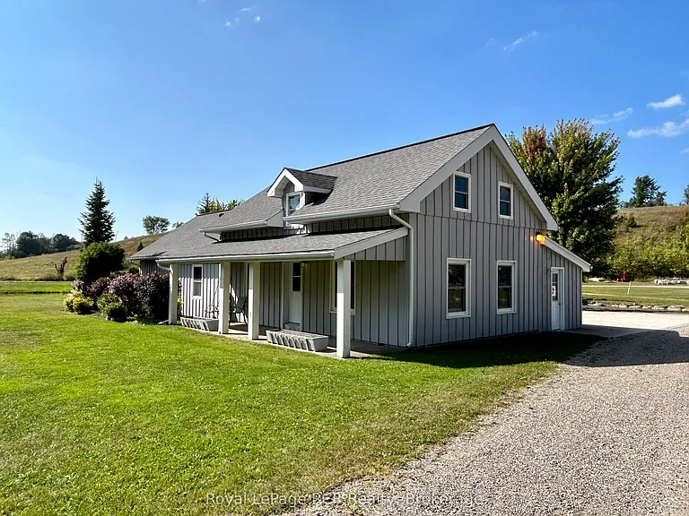 324097 The Glen Rd — Photo 3