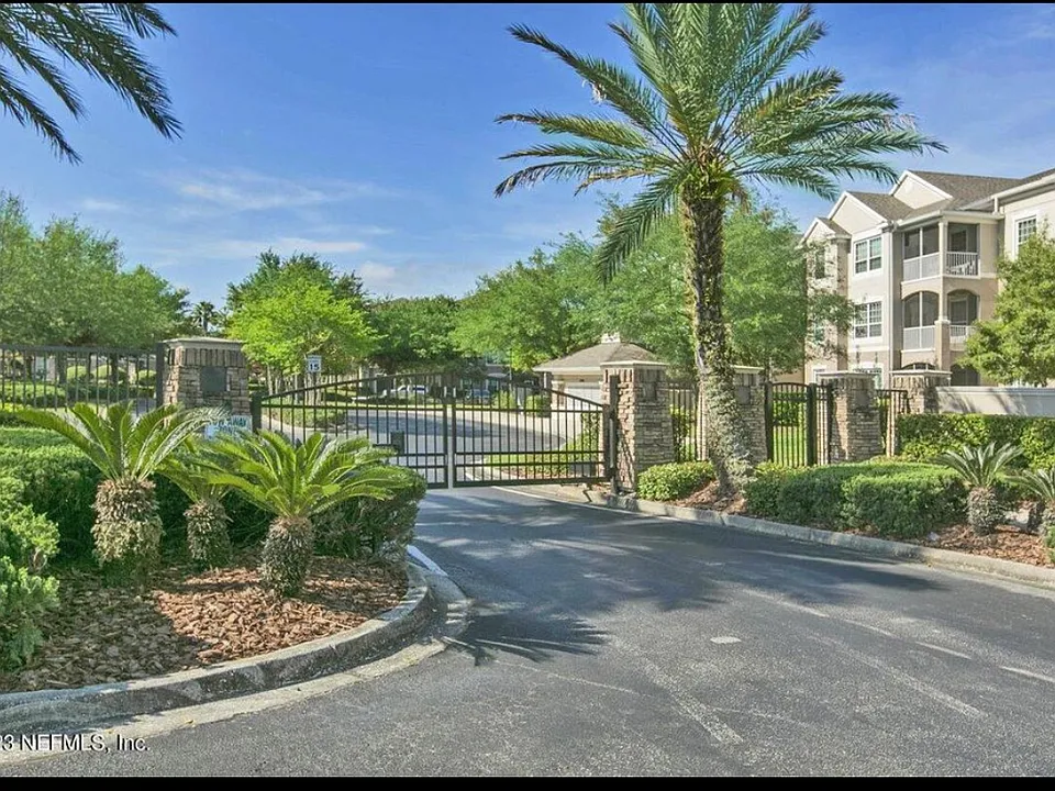 7990 Baymeadows Rd E #628